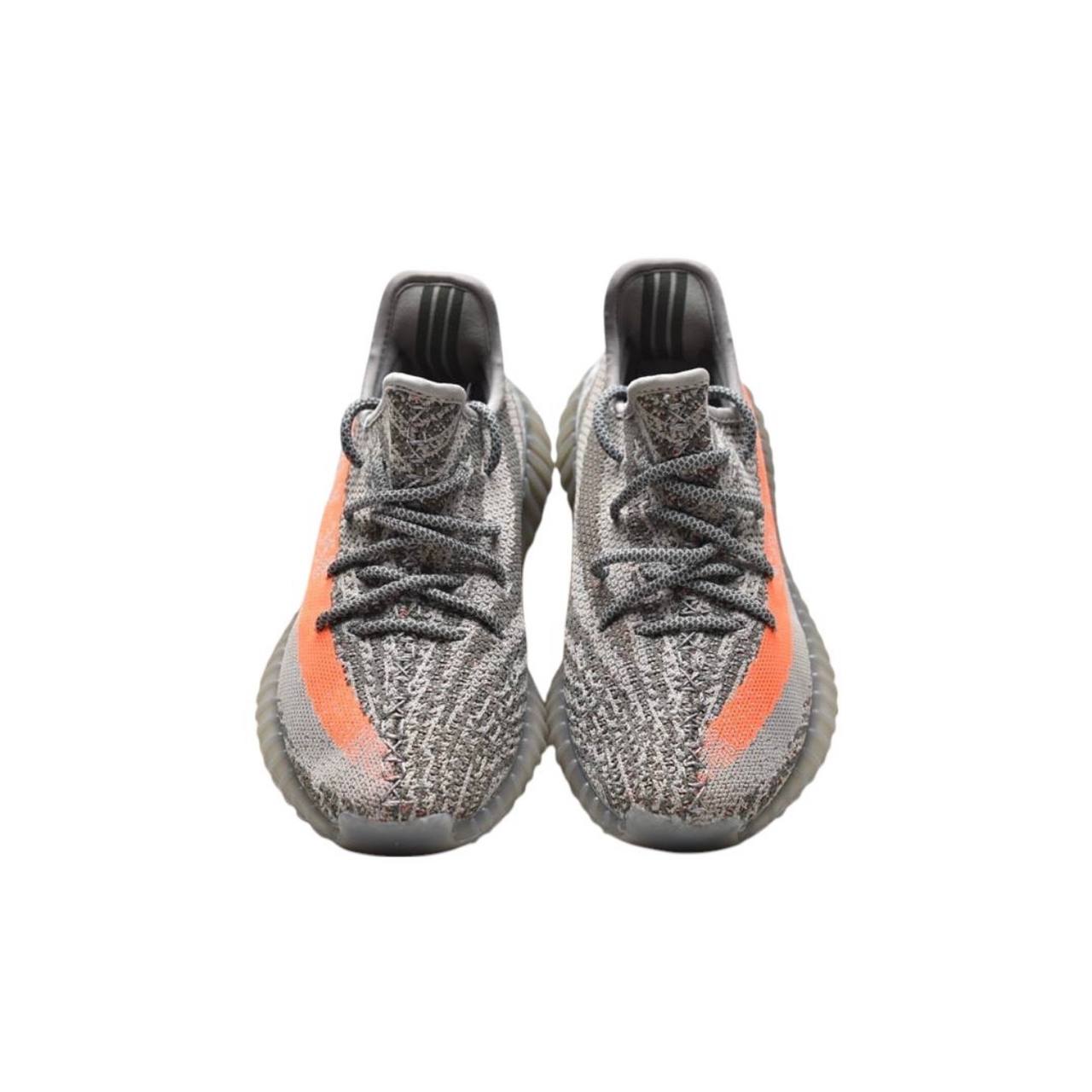 Маратонки Yeezy 350 V2 Beluga