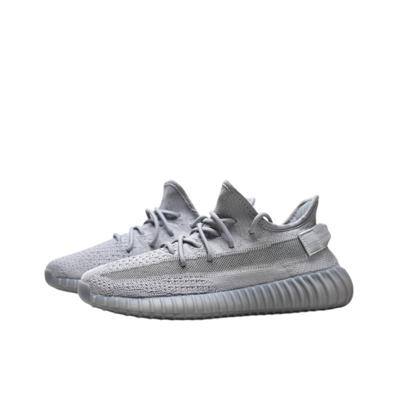 Маратонки Yeezy 350 V2 Grey