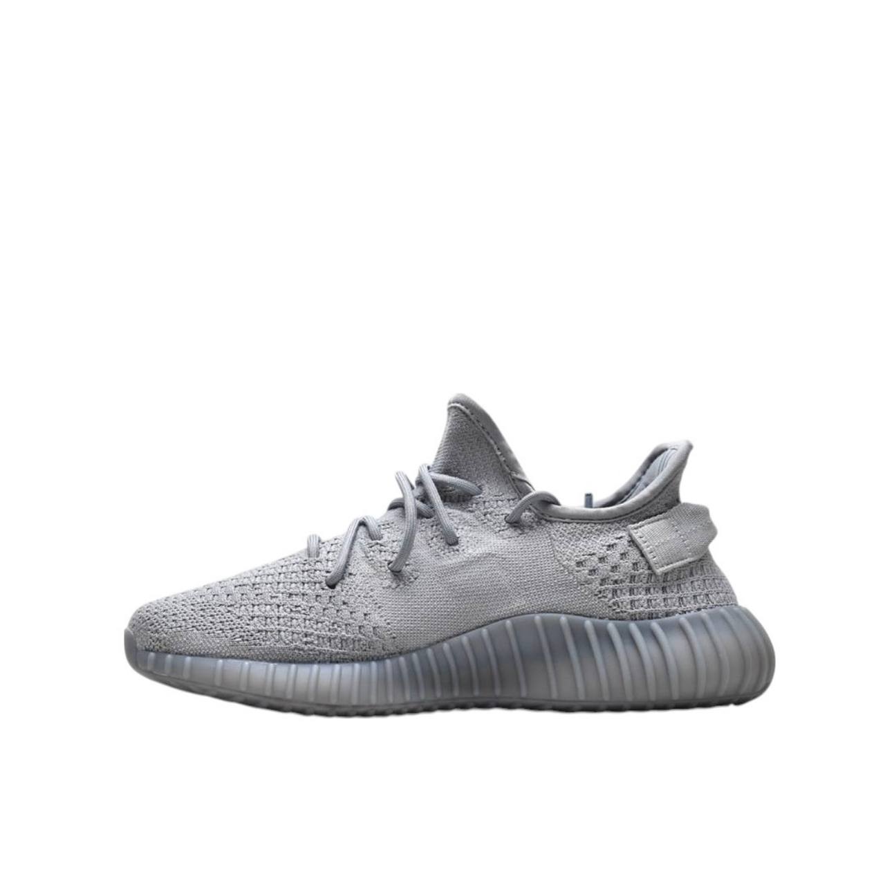 Маратонки Yeezy 350 V2 Grey