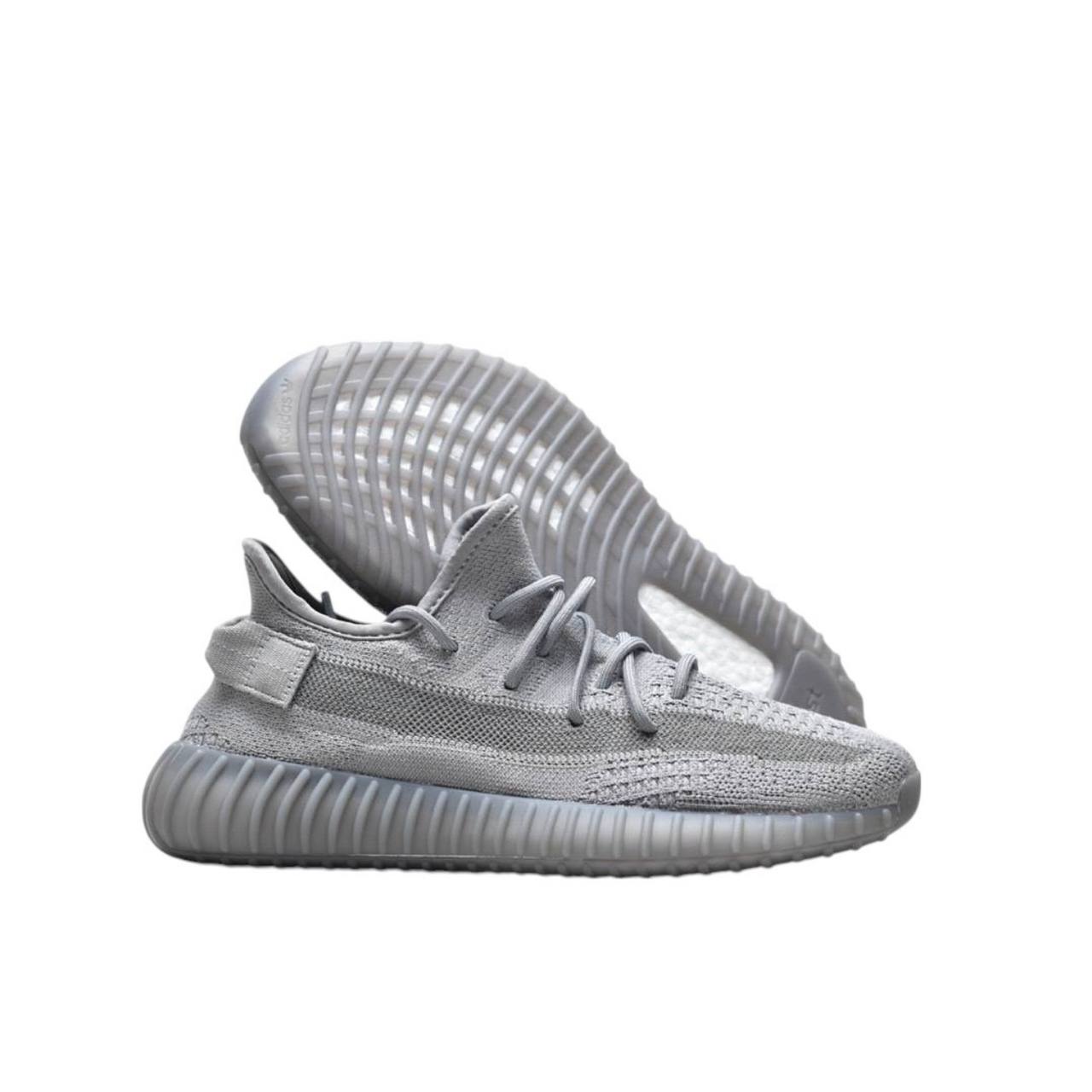 Маратонки Yeezy 350 V2 Grey
