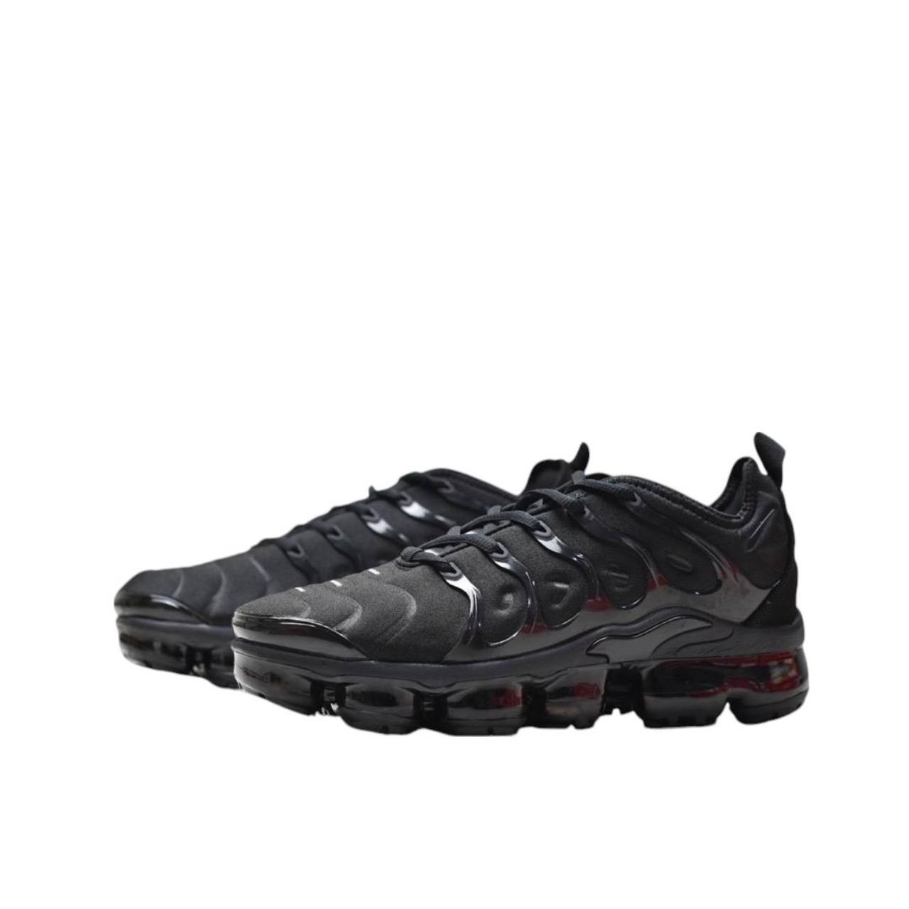 Маратонки Vapormax Plus Triple Black