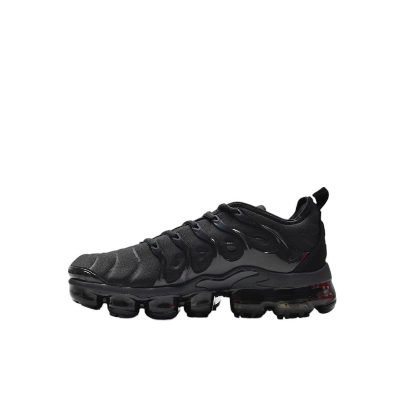 Маратонки Vapormax Plus Triple Black