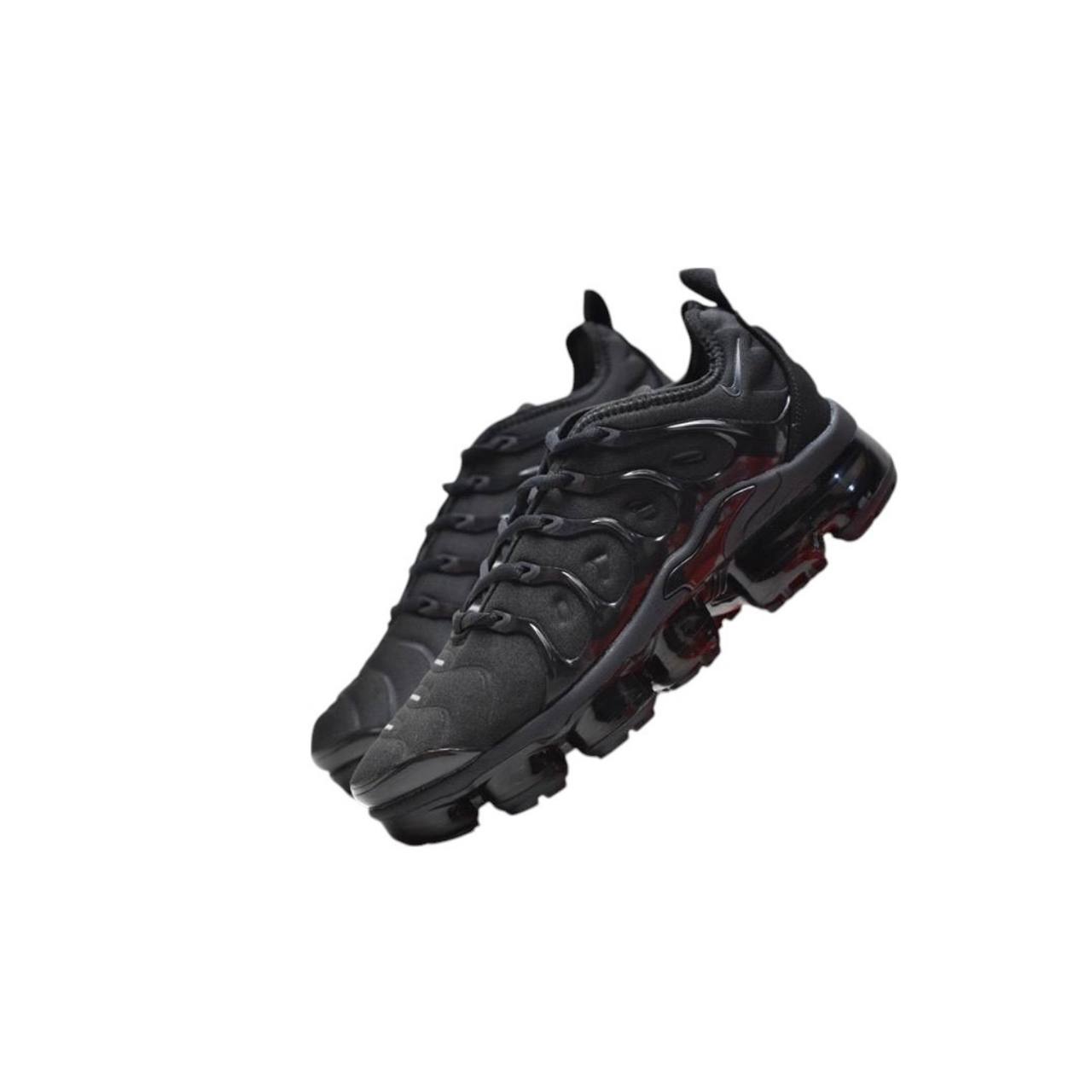 Маратонки Vapormax Plus Triple Black
