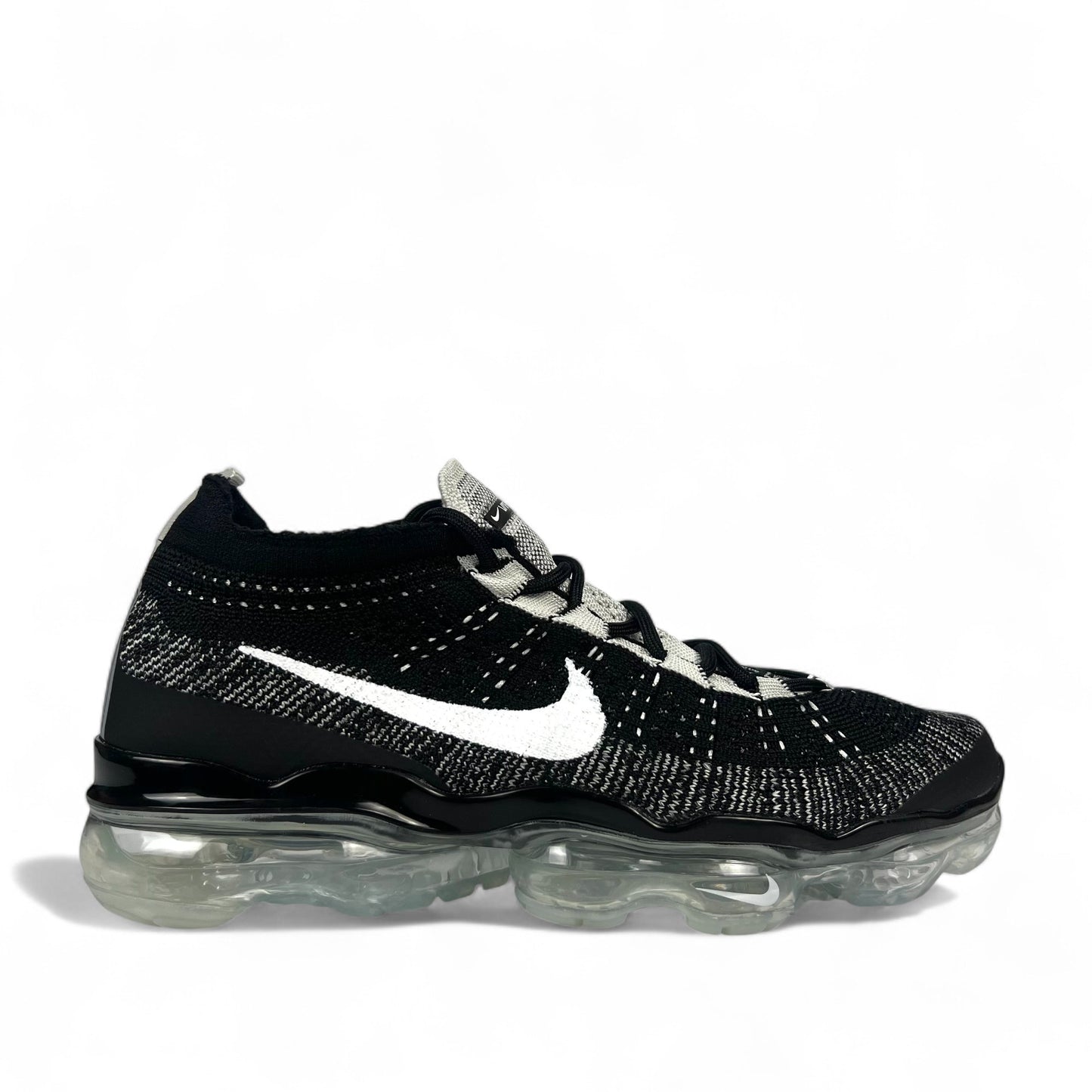 Маратонки Air Vapormax 2023 Black & White
