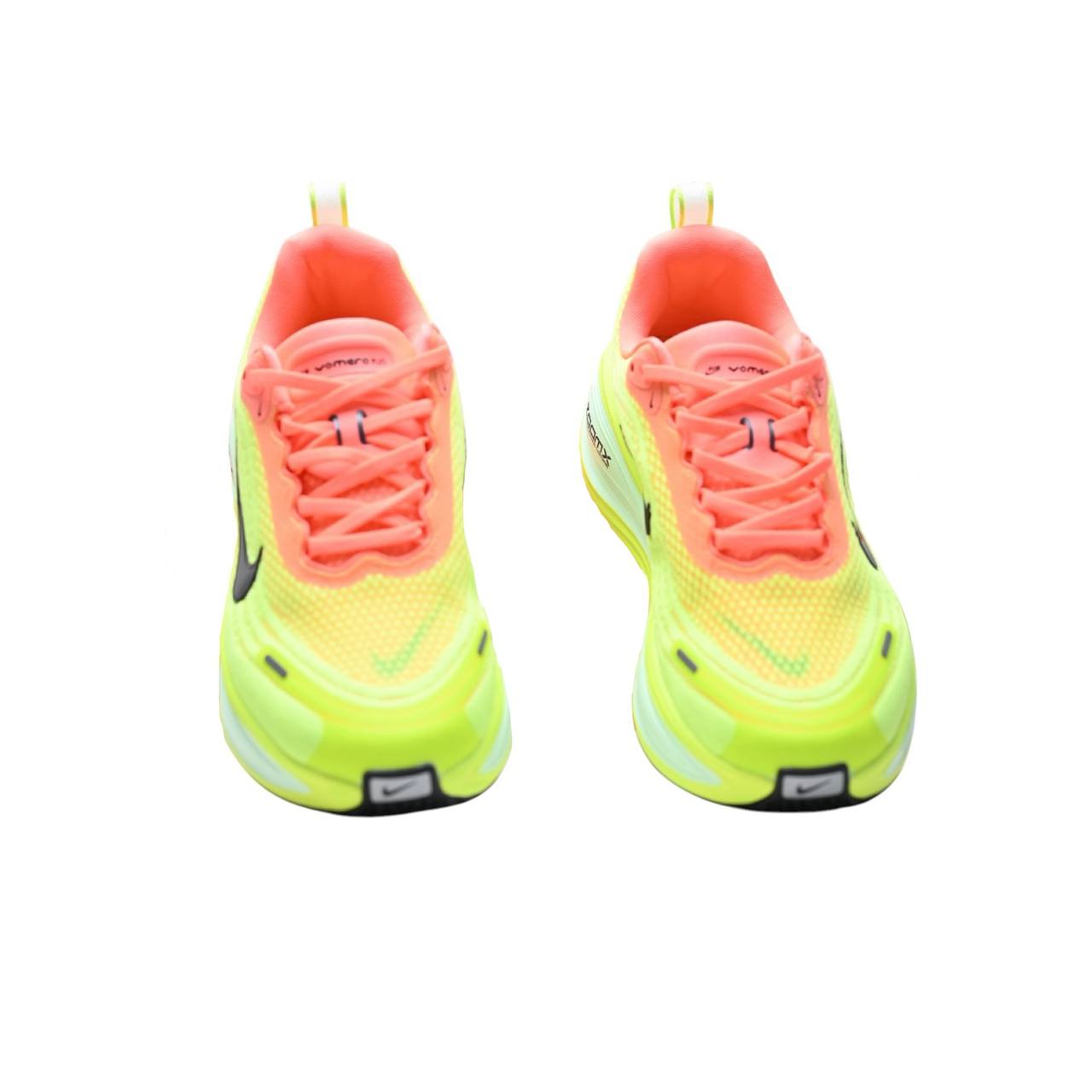 Маратонки Vomero Plus