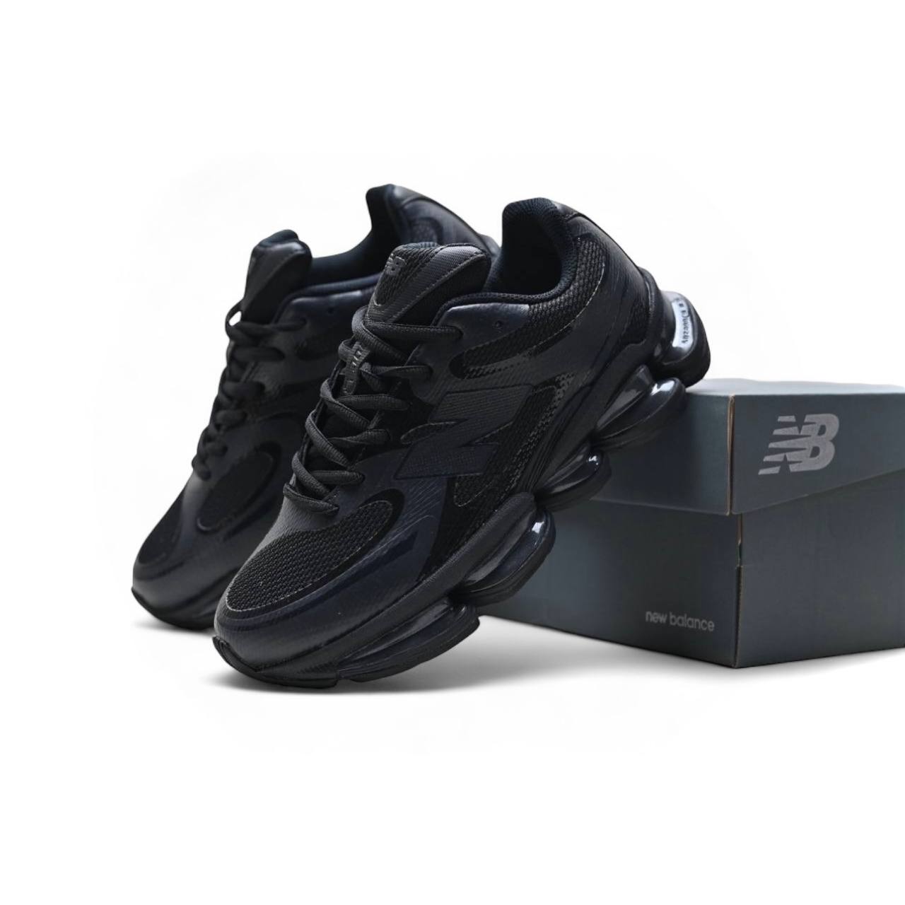 Маратонки New Balance 2000 Triple Black