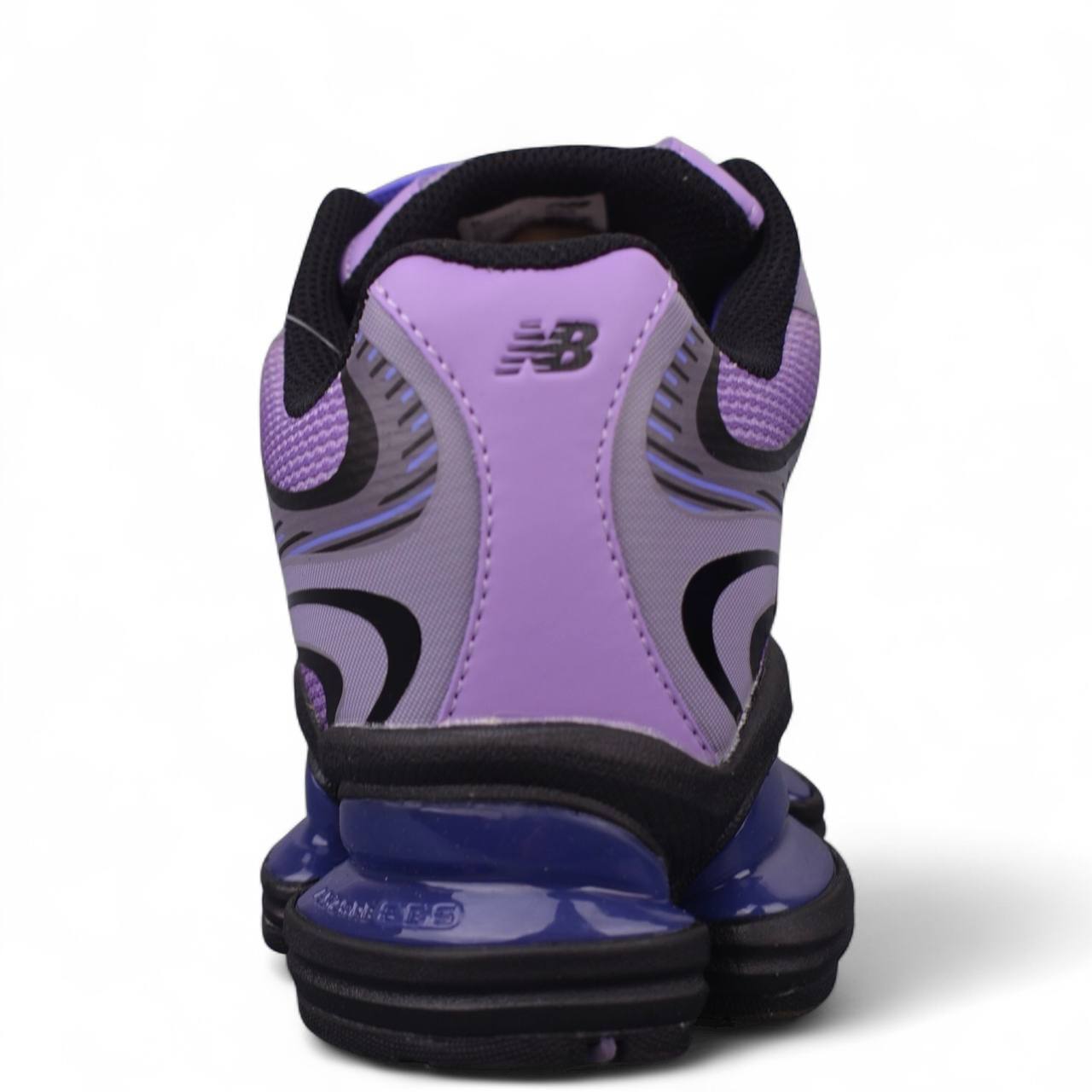 Маратонки New Balance 2000