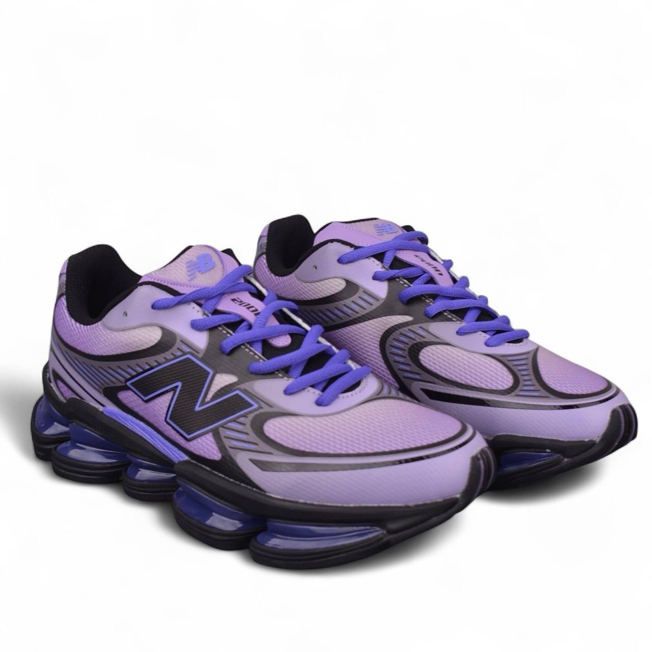 Маратонки New Balance 2000