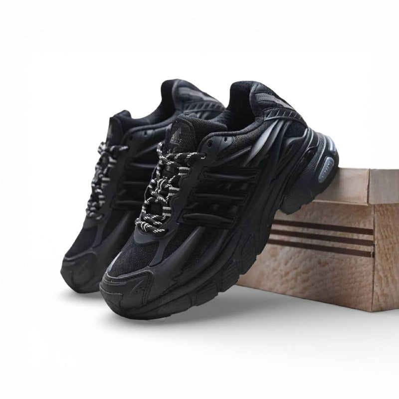 Маратонки Adidas x Pharrell Williams Jellfish Triple Black