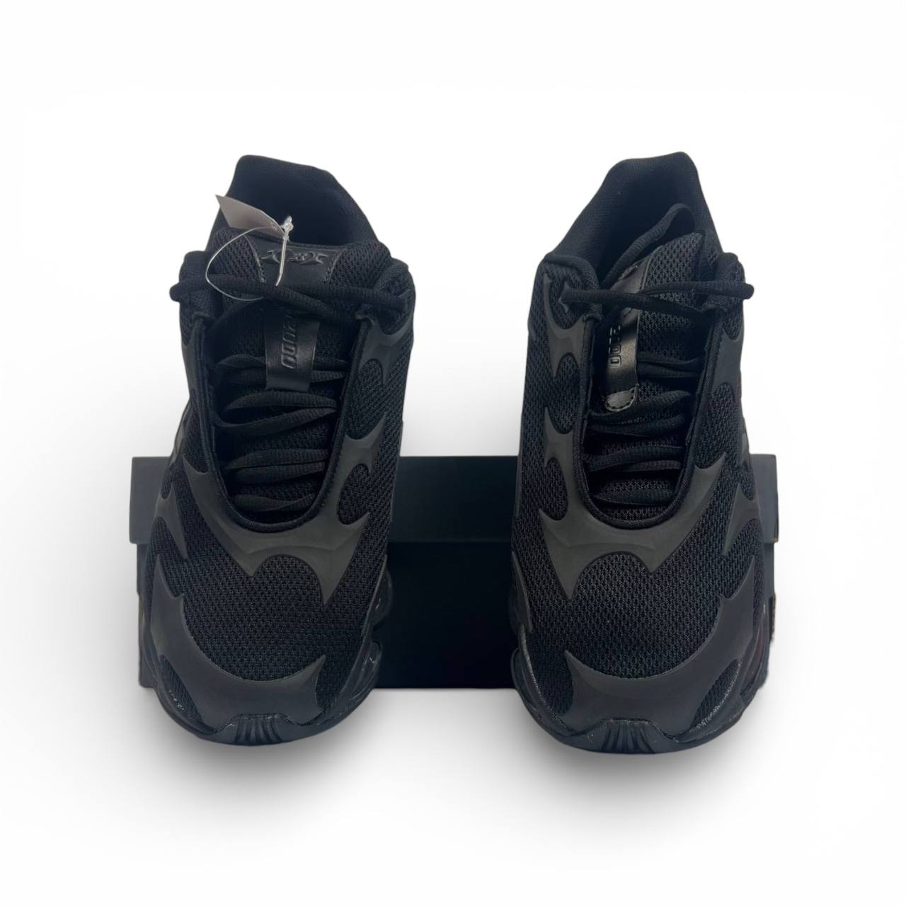 Маратонки New Balance 2000 Triple Black