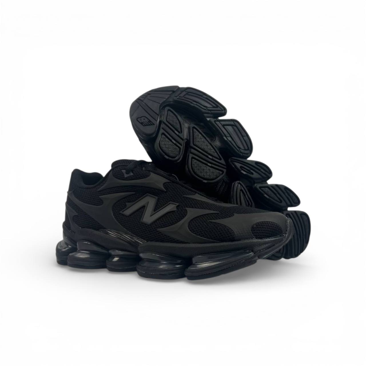 Маратонки New Balance 2000 Triple Black