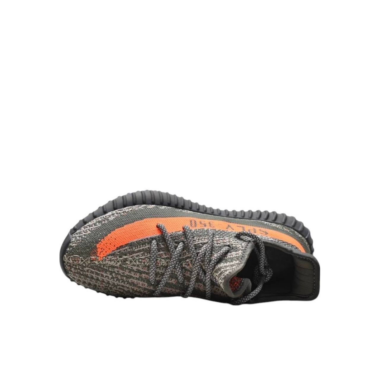 Маратонки Yeezy 350 V2 Carbon Beluga
