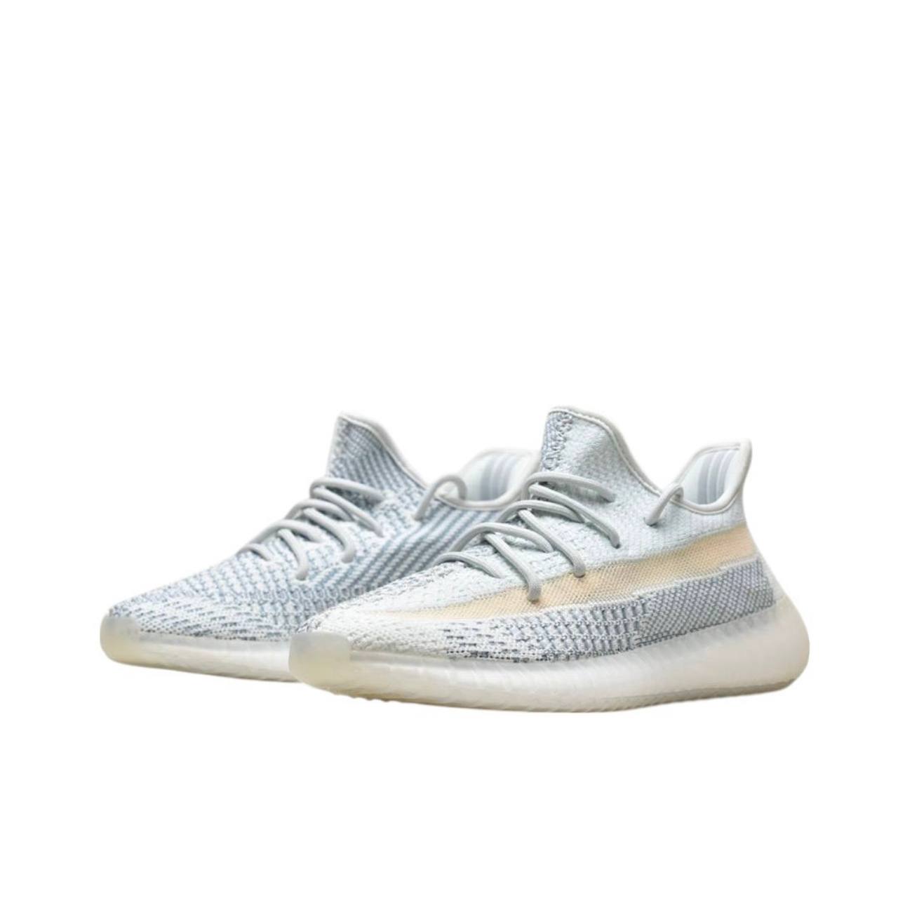 Маратонки Yeezy 350 V2 Cloud White