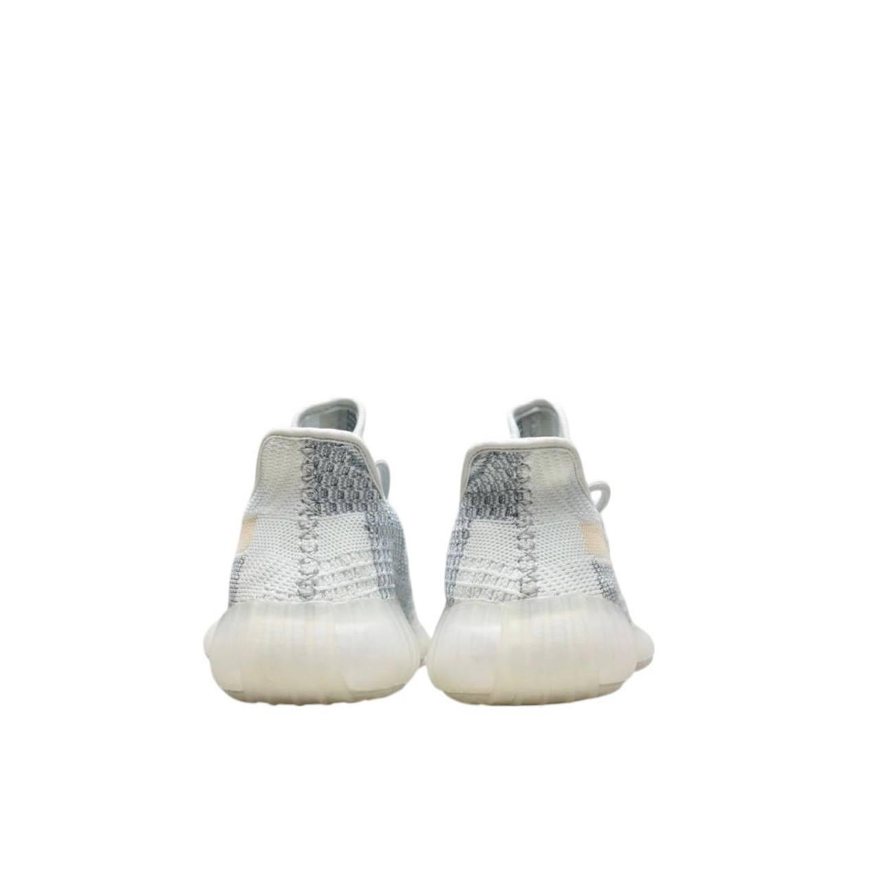 Маратонки Yeezy 350 V2 Cloud White