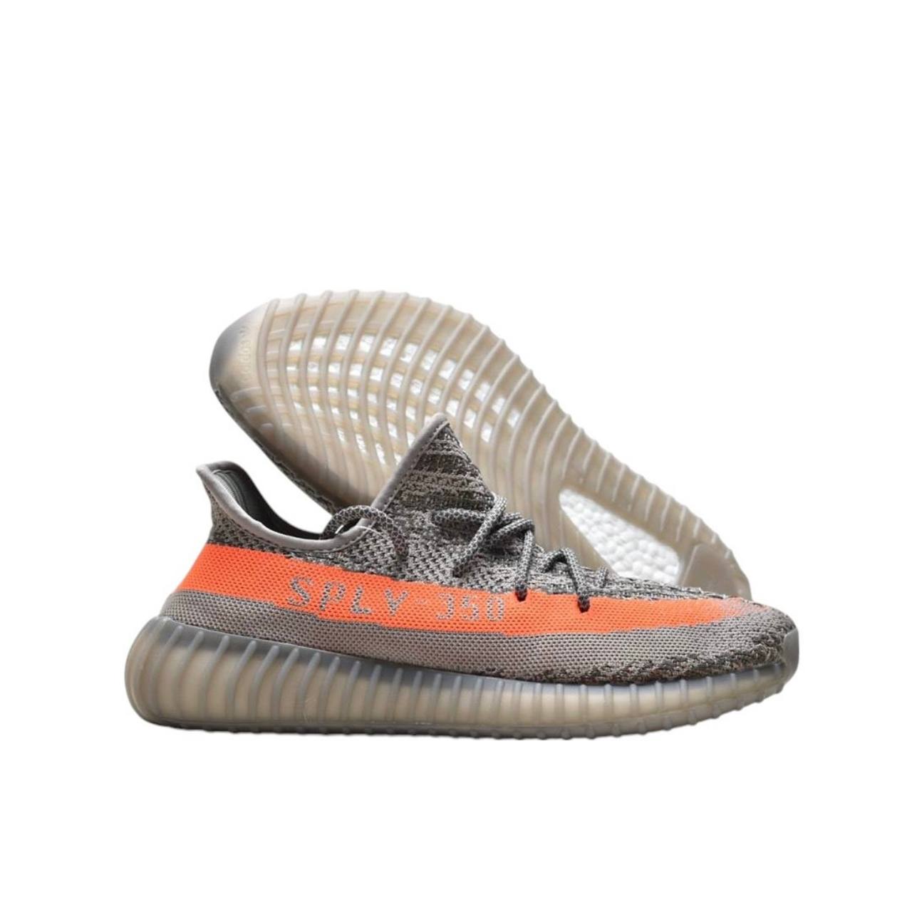 Маратонки Yeezy 350 V2 Beluga