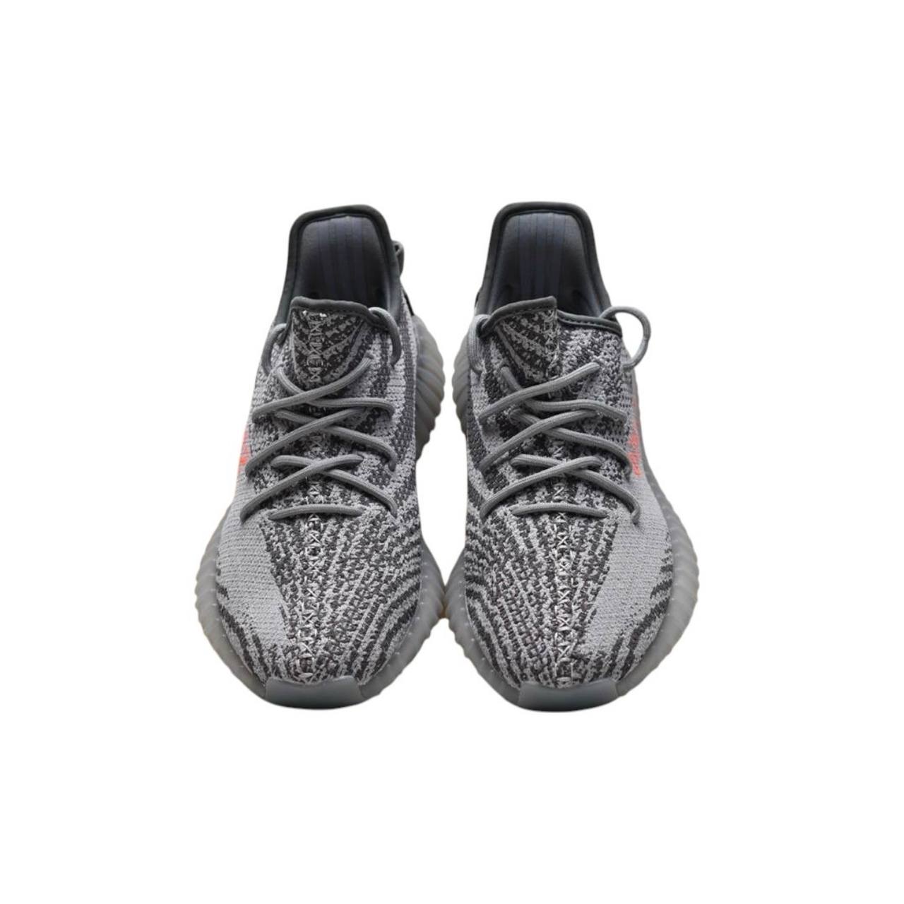 Маратонки Yeezy 350 V2 Beluga 2.0