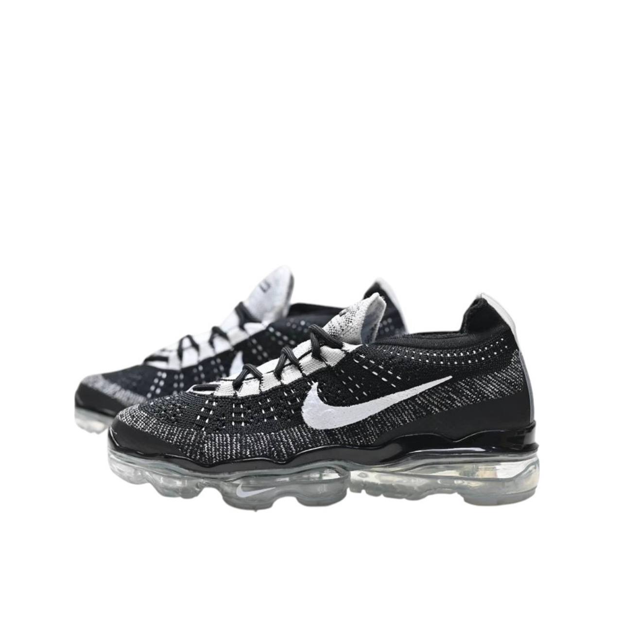 Маратонки Air Vapormax 2023 Black & White