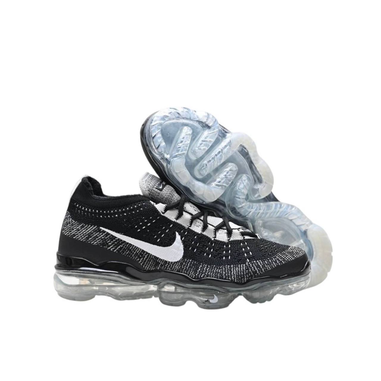 Маратонки Air Vapormax 2023 Black & White