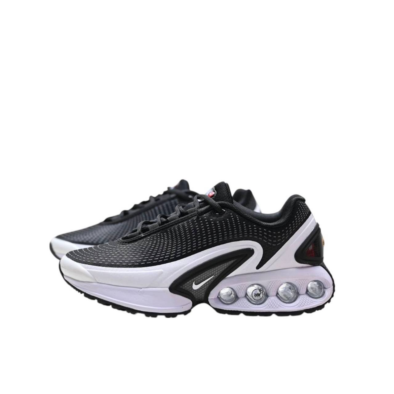 Маратонки Air Max DN Black & White