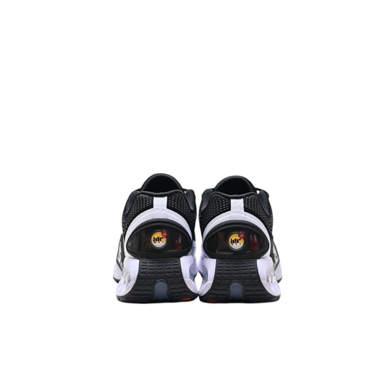 Маратонки Air Max DN Black & White