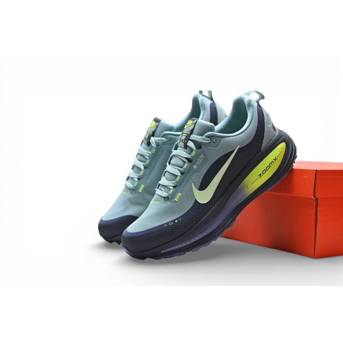 Маратонки Vomero 18 GORE-TEX