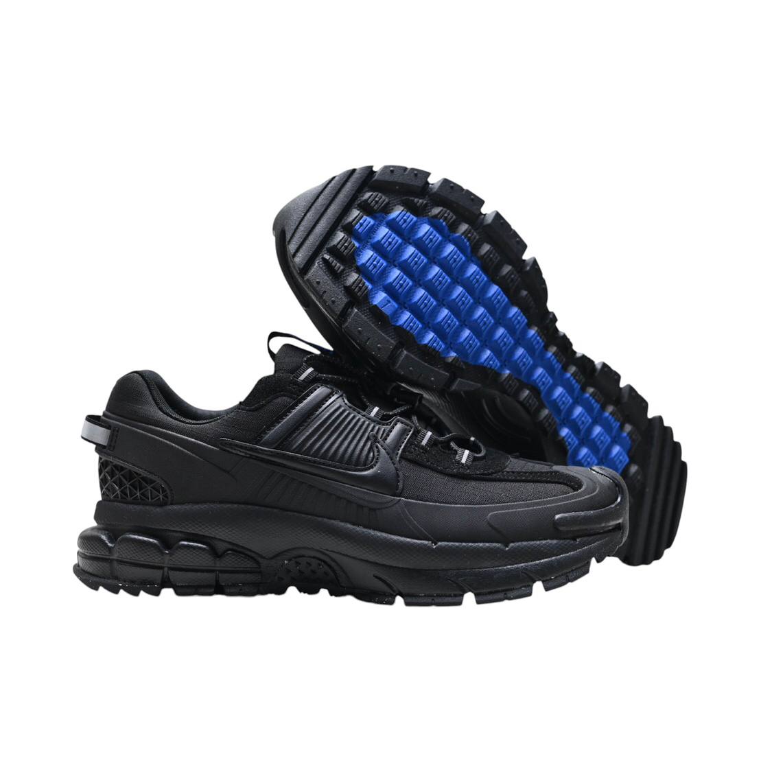 Маратонки Vomero Roam All Black