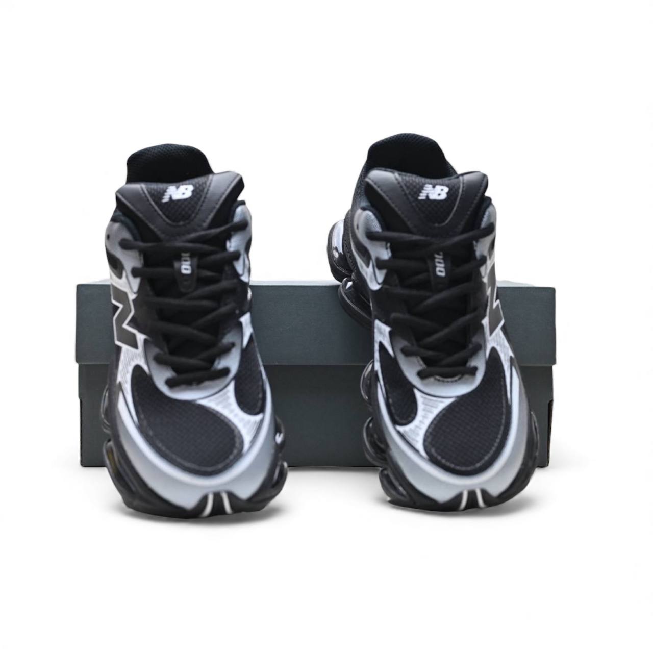 Маратонки New Balance 2000 Black Grey