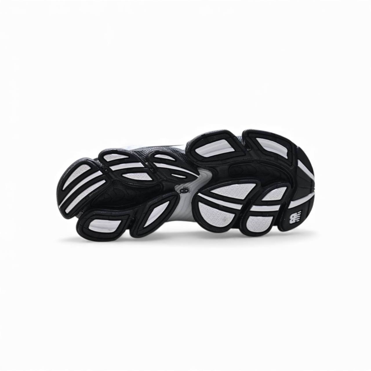 Маратонки New Balance 2000 Black Grey