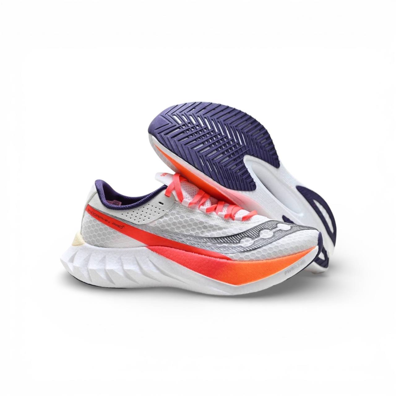 Маратонки Saucony Endorphin Pro 4