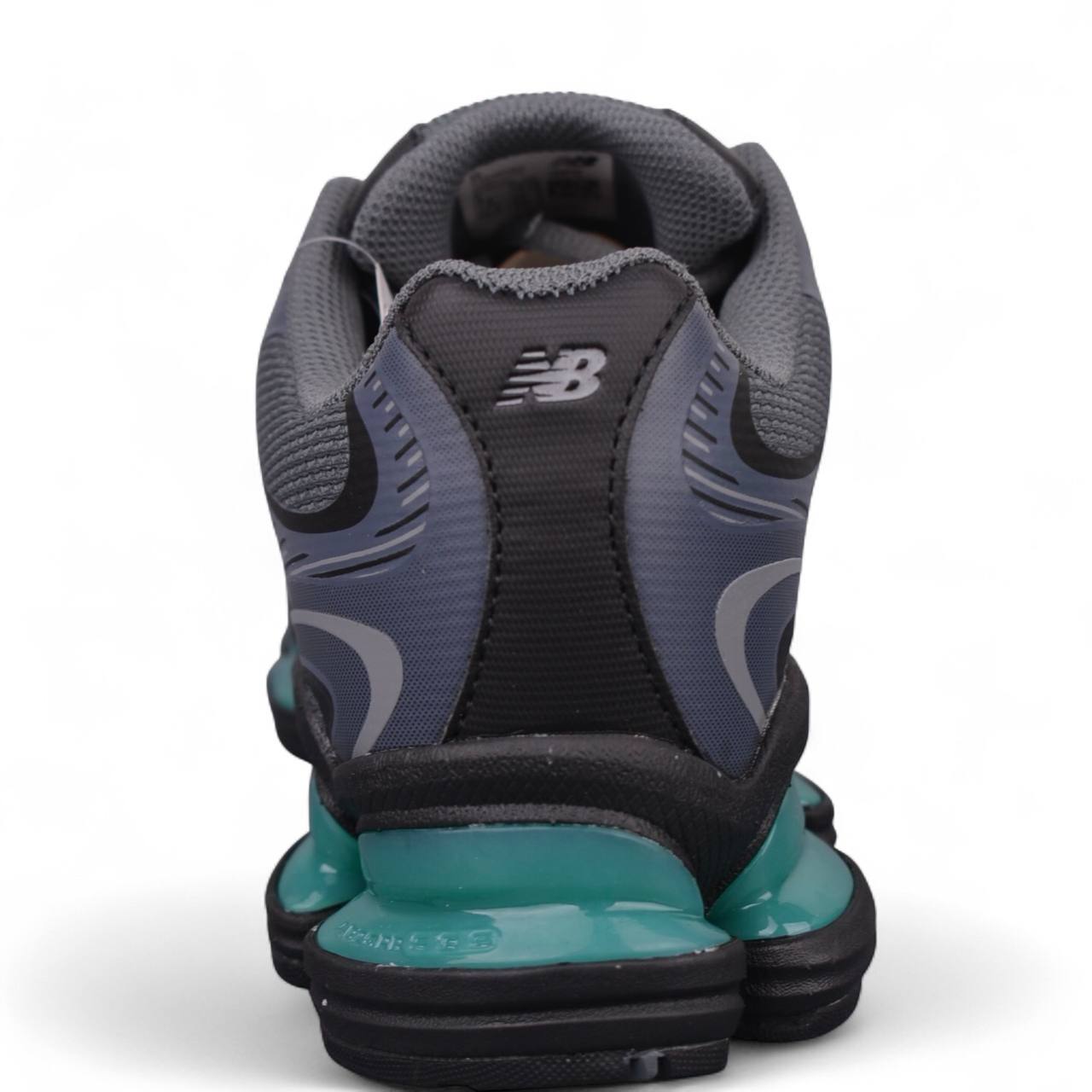 Маратонки New Balance 2000